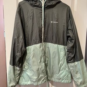 Columbia fleece lined wind breaker, size large gray and mint green